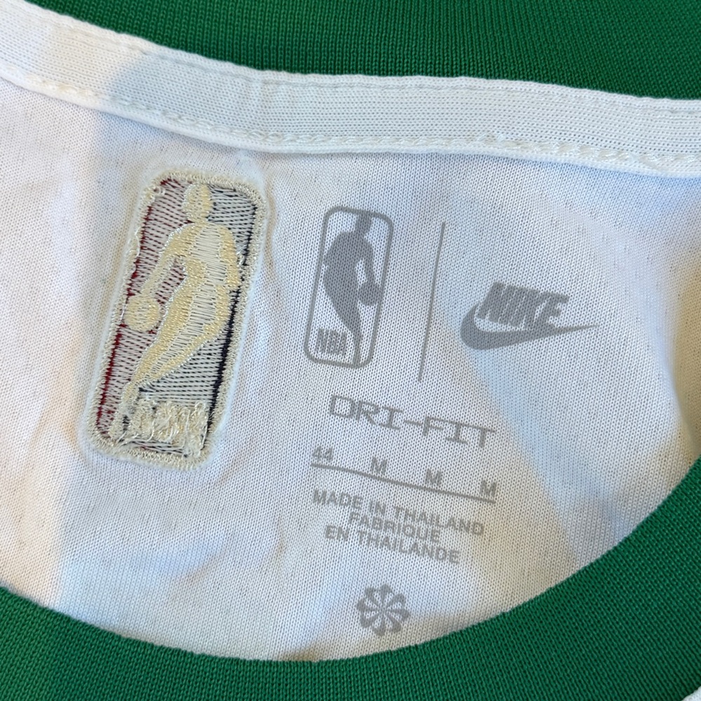 Jayson Tatum Celtics Jersey - Picture 2 of 4